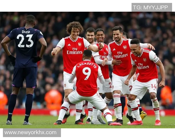 金道现关键助攻助球队扳平比分展现出色团队合作精神 金道现关键助攻助球队扳平比分展现出色团队合作精神