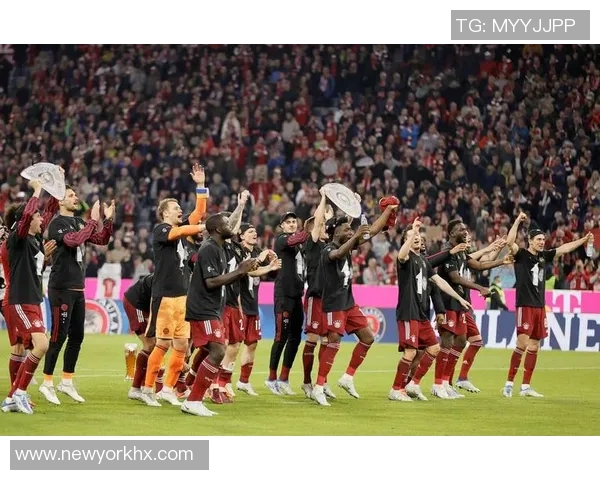 德甲赛场：拜仁慕尼黑全胜领跑，多特蒙德表现抢眼