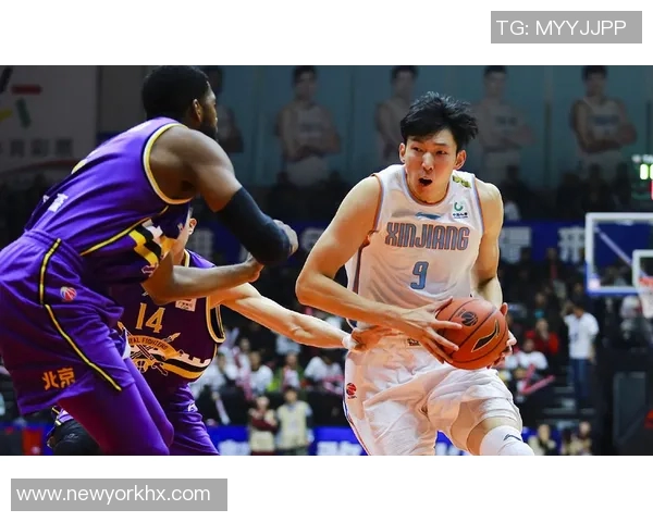 浙江东阳光队员王宁荣获CBA最佳防守球员称号，防守之王实至名归